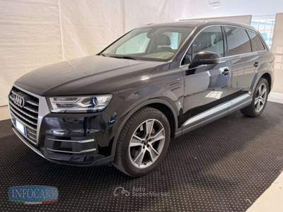 Audi Q7 3.0 TDI 218CV Quattro tiptronic 7 POSTI Nero usata Este