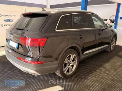 Audi Q7 3.0 TDI 218CV Quattro tiptronic 7 POSTI Nero usata Este
