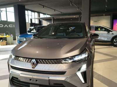 Renault Captur Full Hybrid E-Tech 160 CV Techno Verde usata Este