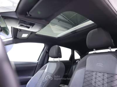 Volkswagen Taigo 1.0 TSI 115 CV R-LINE FARI LED TETTO PANORAMA Nero usata Brescia