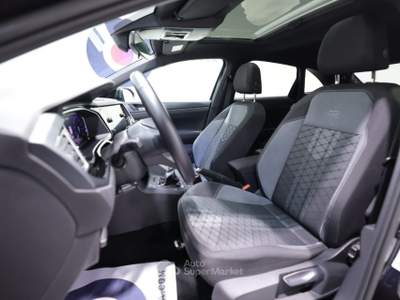 Volkswagen Taigo 1.0 TSI 115 CV R-LINE FARI LED TETTO PANORAMA Nero usata Brescia