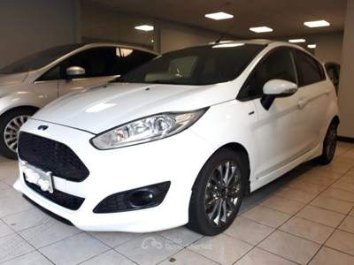 Ford Fiesta 1.5 TDCi 75CV 5 porte ST-Line Bianco usata Genova