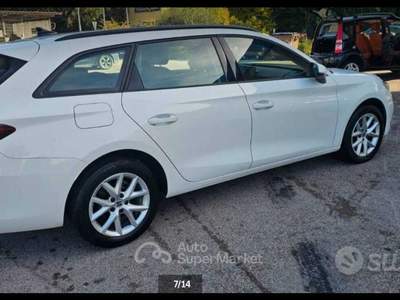 Seat Leon unico proprietario Bianco usata Deruta