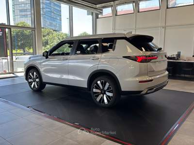 Mitsubishi Outlander 2.4L PHEV INTENSE usata Mazzano