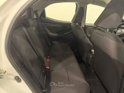 Toyota Yaris Hybrid Trend 1.5 Bianco usata Caresanablot