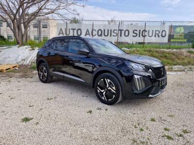 Peugeot 2008 Allure Pack KM 0 Nero usata Roma