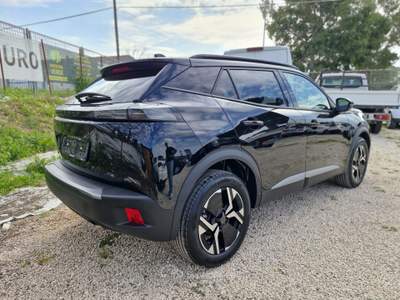 Peugeot 2008 Allure Pack KM 0 Nero usata Roma