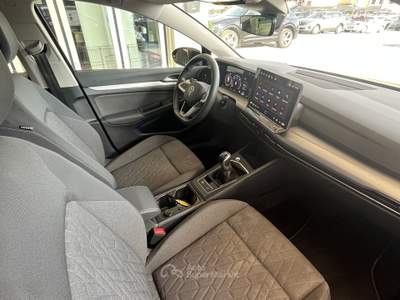 Volkswagen Golf Golf 2.0 TDI SCR Life Nero usata Pordenone