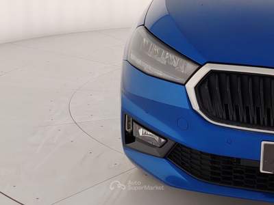 Skoda Fabia Fabia 1.0 MPI 80 CV Young Edition Blu/Azzurro usata Massa