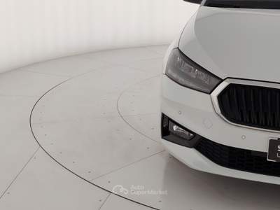 Skoda Fabia Fabia 1.0 MPI 80 CV Young Edition Bianco usata Massa