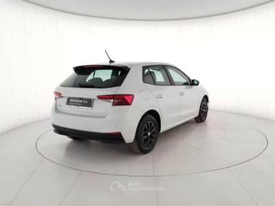 Skoda Fabia Fabia 1.0 MPI 80 CV Young Edition Bianco usata Massa
