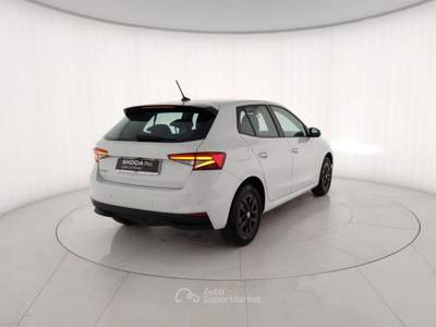 Skoda Fabia Fabia 1.0 MPI 80 CV Young Edition Bianco usata Massa