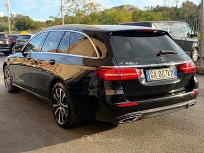 Mercedes-Benz Classe E E 300 de S.W. Auto EQ-Power Business Sport Nero usata Roma