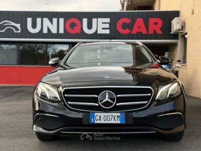 Mercedes-Benz Classe E E 300 de S.W. Auto EQ-Power Business Sport Nero usata Roma
