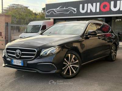 Mercedes-Benz Classe E E 300 de S.W. Auto EQ-Power Business Sport Nero usata Roma
