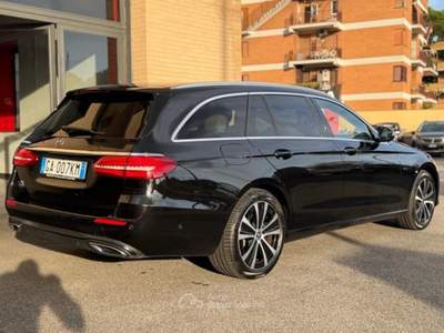 Mercedes-Benz Classe E E 300 de S.W. Auto EQ-Power Business Sport Nero usata Roma