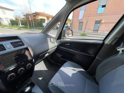Fiat Sedici 1.6 16v Dynamic 4x4 107cv Grigio usata Como