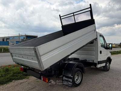 Iveco Daily 35-9 Bianco usata Massafra