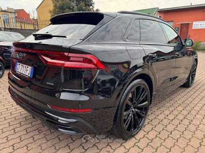 Audi Q8 SUV 50 TDI 286 CV quattro tiptronic S line edition Nero usata Milano