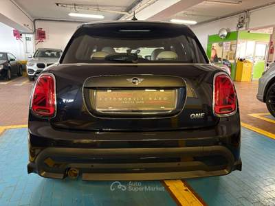 MINI One Mini IV 2021 5p 5p 1.5 Yours 102cv Neopatentati Blu/Azzurro usata Milano
