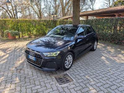 Audi A1 Sportback 30 1.0 tfsi Admired Advanced s-tronic Blu/Azzurro usata Cairate