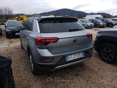 Volkswagen T-Roc 2.0 tdi dsg life 150 cv Argento usata Roma