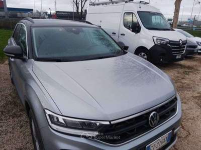 Volkswagen T-Roc 2.0 tdi dsg life 150 cv Argento usata Roma