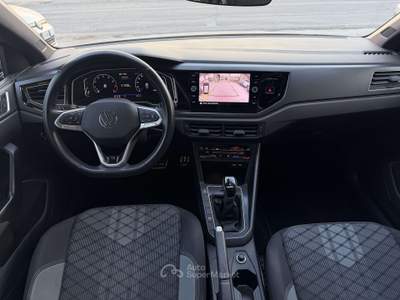 Volkswagen Taigo Taigo 1.0 tsi R-Line 110cv dsg Argento usata Gubbio