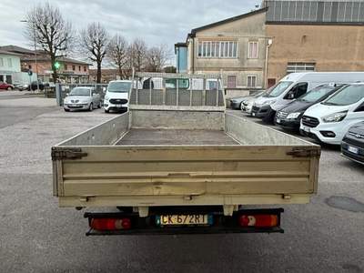 Nissan Cabstar .35 3.0 Tdi 120 CV CASSONE FISSO usata Pianiga
