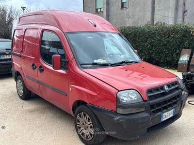 Fiat Doblò Dobl&ograve; 1.9 JTD H2 tetto alto - motore batte rotto Rosso usata Palestrina