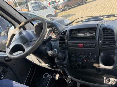 Fiat Ducato CASSONATO 3 POSTI 15 2.0 JTD 85 CV Bianco usata Napoli