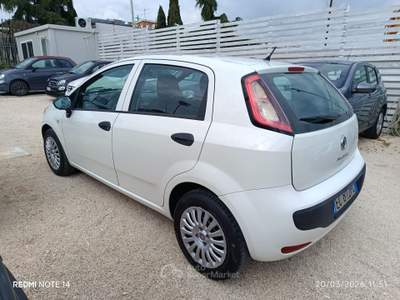 Fiat Punto Evo 1.3 Mjt 75 CV 5 porte Active prezzo fisso motore REVISIONATO Bianco usata Altamura