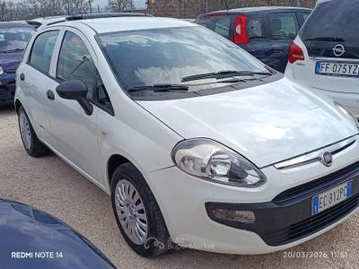 Fiat Punto Evo 1.3 Mjt 75 CV 5 porte Active prezzo fisso motore REVISIONATO Bianco usata Altamura