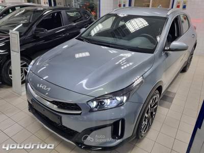 Kia XCeed 1.0 T-GDi + GPL 115 CV Business Grigio usata Nola