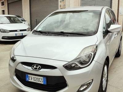Hyundai ix20 adatta a neopatentati Argento usata Ceglie Messapica