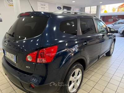 Nissan Qashqai 2.0 4x4 auto 7 posti tetto Blu/Azzurro usata Qualiano