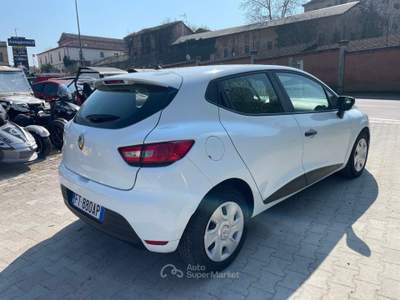 Renault Clio 1.5 dCi 8V 75CV 5 porte Van Bianco usata Pavia