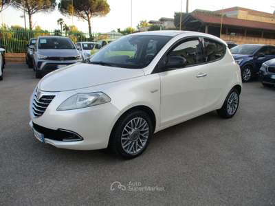 Lancia Ypsilon 1.3 MULTIJET 95CV E5 GOLD 138000 KM CERTIFICATI Bianco usata Giugliano in Campania