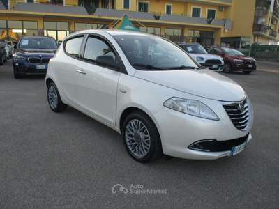 Lancia Ypsilon 1.3 MULTIJET 95CV E5 GOLD 138000 KM CERTIFICATI Bianco usata Giugliano in Campania