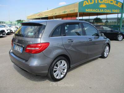 Mercedes-Benz Classe B B 180 CDI 110CV E5 PREMIUM PACK **PERFETTA** 210KM Grigio usata Giugliano in Campania