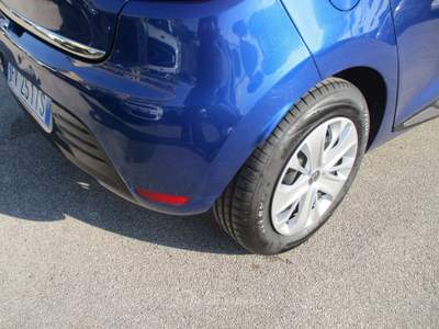 Renault Clio 0.9 TCE MOSCHINO LIFE 75cv E6C 5 PORTE 132000 KM Blu/Azzurro usata Giugliano in Campania