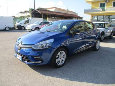 Renault Clio 0.9 TCE MOSCHINO LIFE 75cv E6C 5 PORTE 132000 KM Blu/Azzurro usata Giugliano in Campania