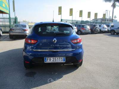 Renault Clio 0.9 TCE MOSCHINO LIFE 75cv E6C 5 PORTE 132000 KM Blu/Azzurro usata Giugliano in Campania