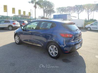 Renault Clio 0.9 TCE MOSCHINO LIFE 75cv E6C 5 PORTE 132000 KM Blu/Azzurro usata Giugliano in Campania