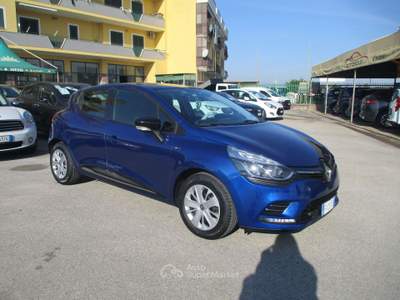 Renault Clio 0.9 TCE MOSCHINO LIFE 75cv E6C 5 PORTE 132000 KM Blu/Azzurro usata Giugliano in Campania