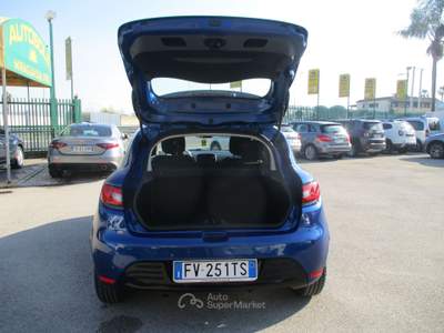 Renault Clio 0.9 TCE MOSCHINO LIFE 75cv E6C 5 PORTE 132000 KM Blu/Azzurro usata Giugliano in Campania