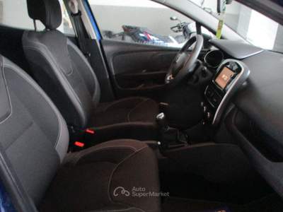 Renault Clio 0.9 TCE MOSCHINO LIFE 75cv E6C 5 PORTE 132000 KM Blu/Azzurro usata Giugliano in Campania