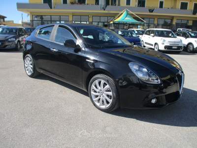 Alfa Romeo Giulietta 1.6 JTDM 105CV E5 EXCLUSIVE NAVI/PDC KM CERTIFICAT Nero usata Giugliano in Campania