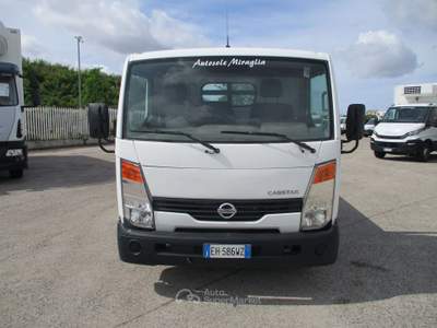 Nissan Cabstar 35-13 2.5 130CV CASSONE FISSO DA 4.10 METRI Bianco usata Giugliano in Campania