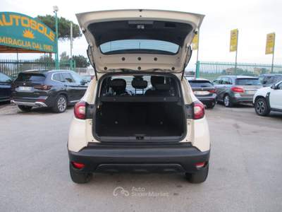 Renault Captur CAPTUR 1.5 DCI 90CV E6 SPORT EDITION NAVI/CAMERA Beige usata Giugliano in Campania